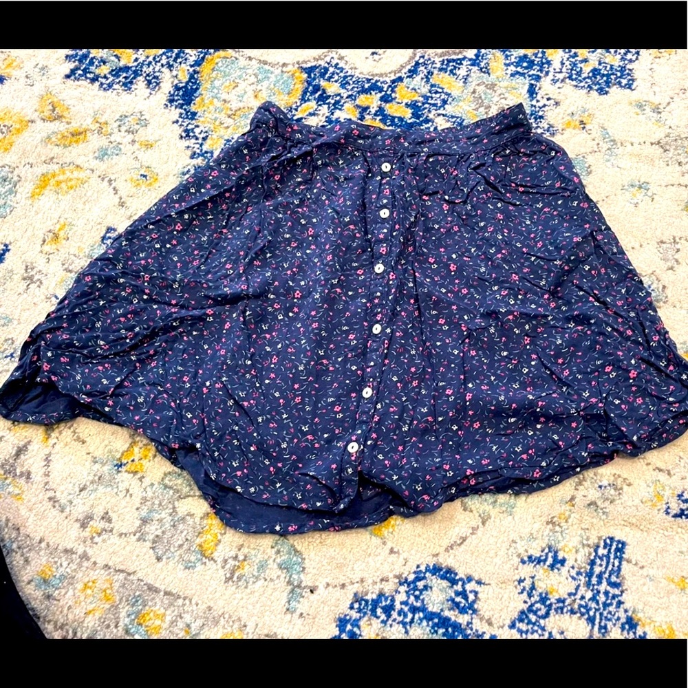 Abercrombie and Fitch - Skirt - size small
